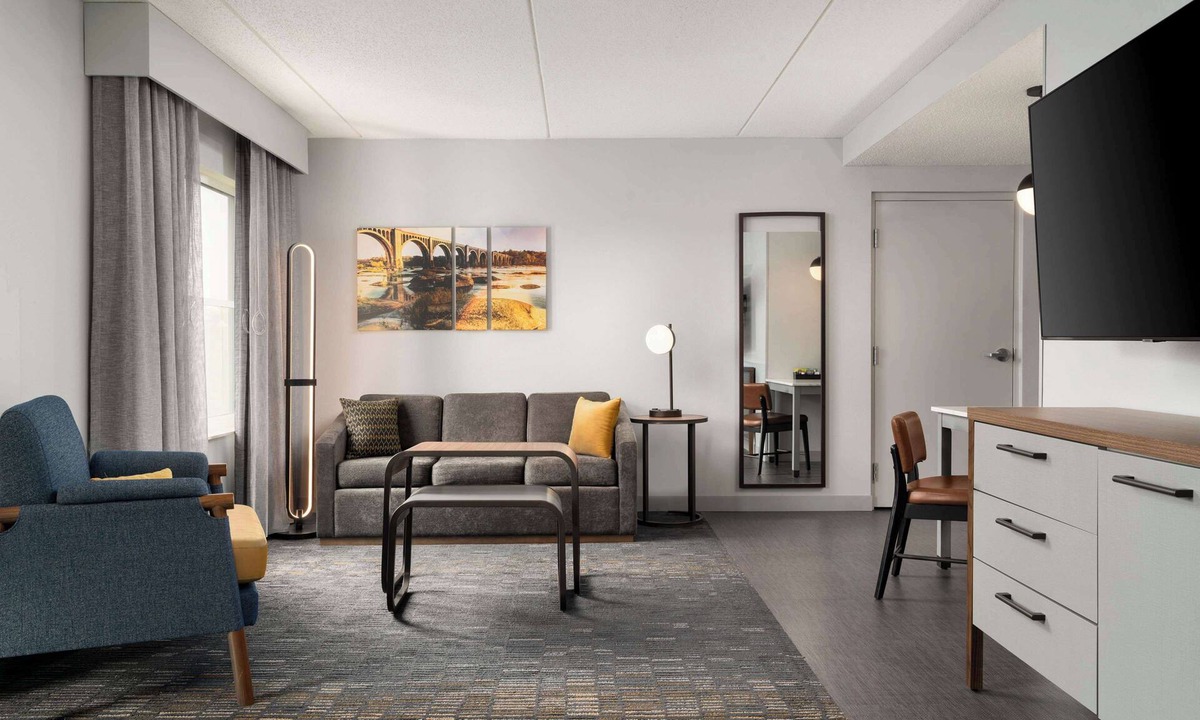 Sandston Hotel | Homewood Suites by Hilton Richmond - Airport