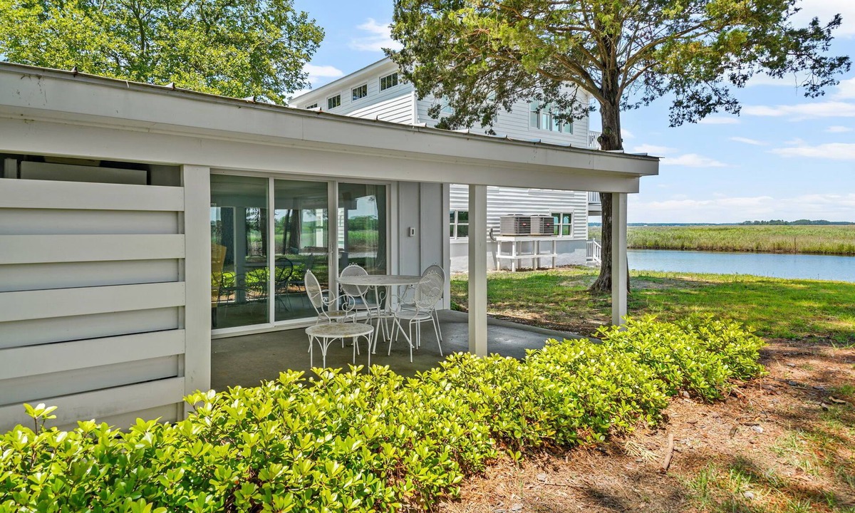 Temperanceville Cottage | Hosta Cottage | Creekfront Nature Escape w/Kayaks, Fire Pit + Resort Access, Pet Friendly