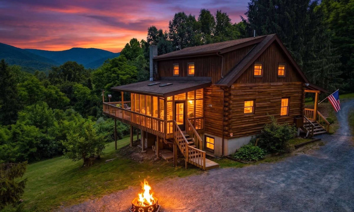 South Fork Cabin | Hot Tub, Private Trails, Waterfall & Outdoor Fun
