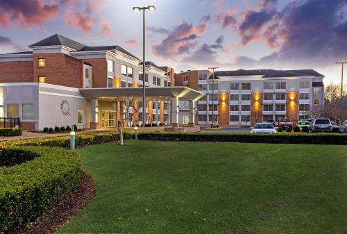Monroe Township Hotel | Hyatt Select Williamsburg