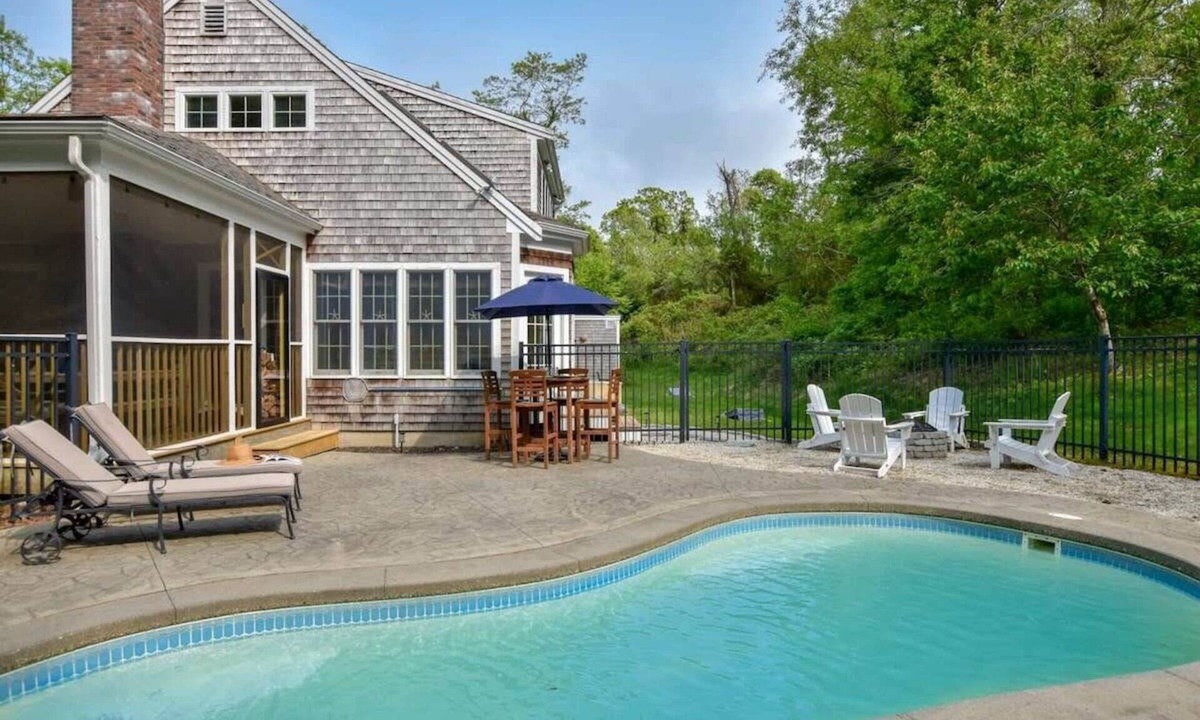 West Brewster House | In-Ground Plunge Pool Dog Friendly!