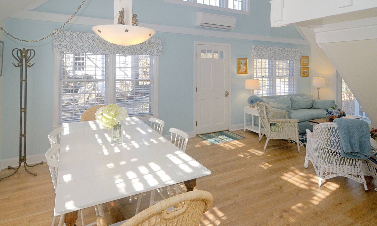 Nantucket Town Cottage | In-Town Walk to Beaches Charming Cottage Private Patio & Easy Parking