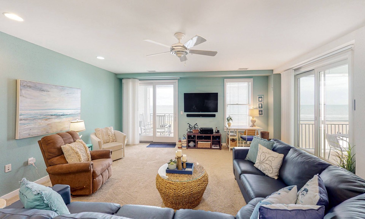 Sandbridge Condo | Inviting & well-equipped beachfront condo with balcony, 3 pools, gym & AC