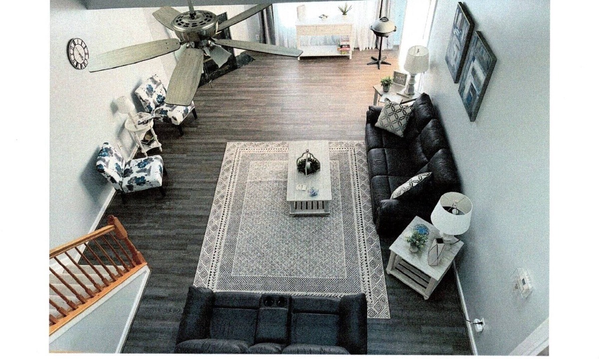Delmar House | Jay's Home Away From Home Delmar,Md Townhouse-Pool access-Close to Local Beaches