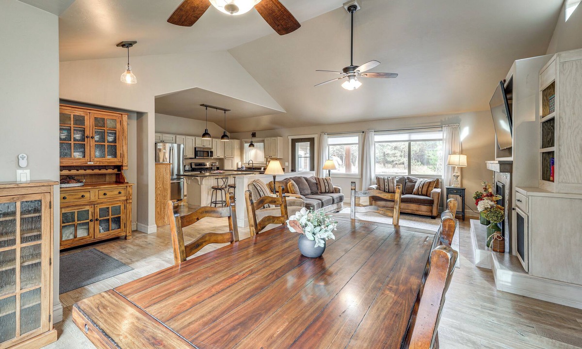 Kalispell Cottage | Kalispell Main House < 15 Mi to Flathead Lake