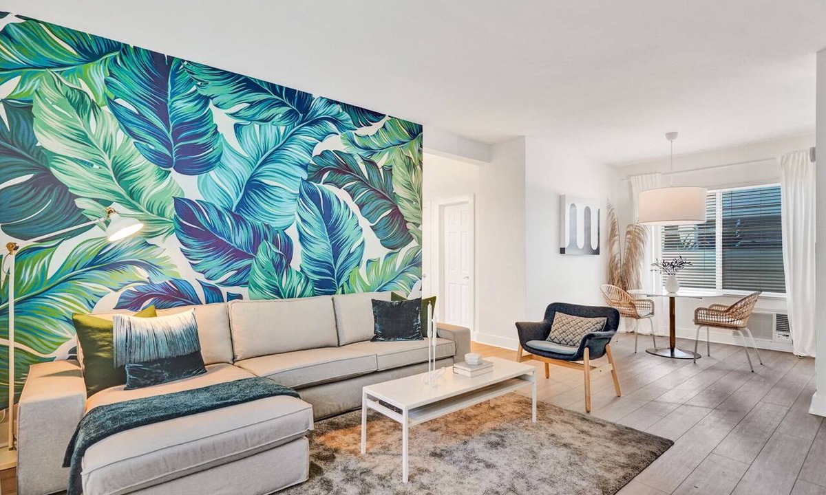 South Beach Apartment | KeyWest suite 2BD/1BA SoBe walk to LincolnRD & Bay