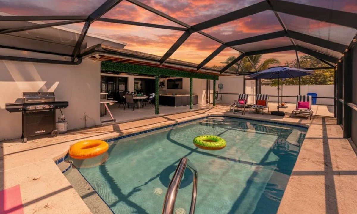 Hollywood Hills House | [Kids Favourite] World Cup Luxury Hub | 5BR Htd Pool & 2 Game Rooms