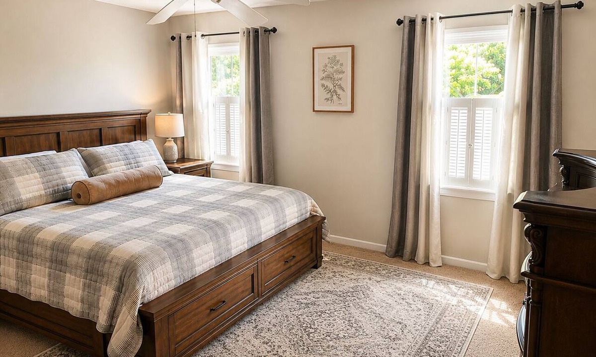 Newark House | KUSA Homes - Cozy 3BR Near UD & Hospitals
