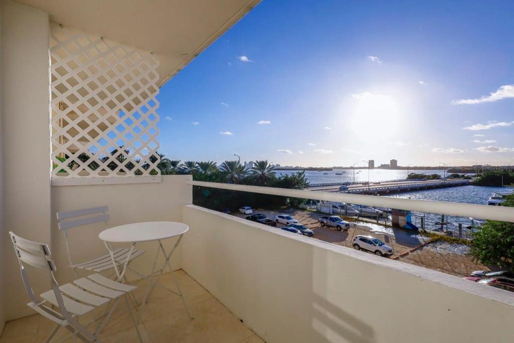 North Bay Village Apartment | La Marinita - Marina Views Pool Parking Location