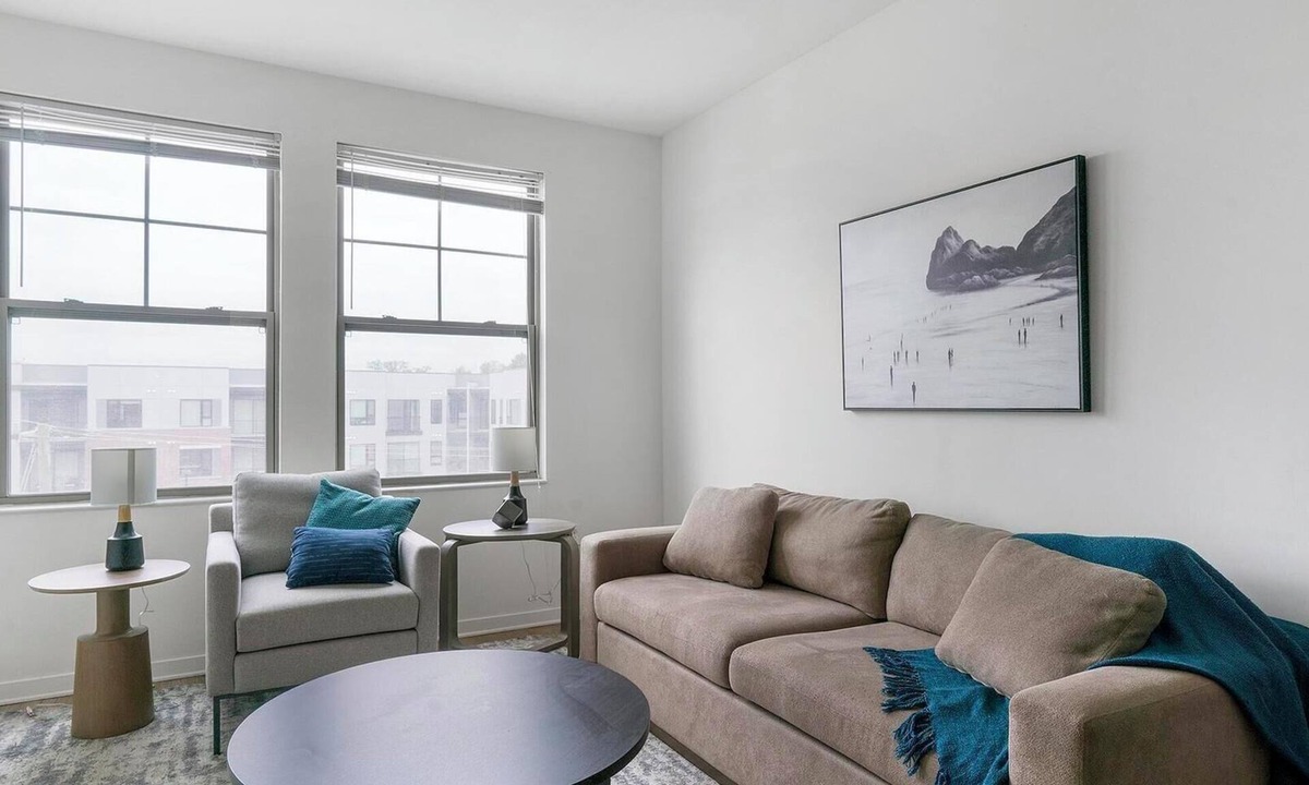 Richmond Apartment | Landing | Amazing 2BD, Gym