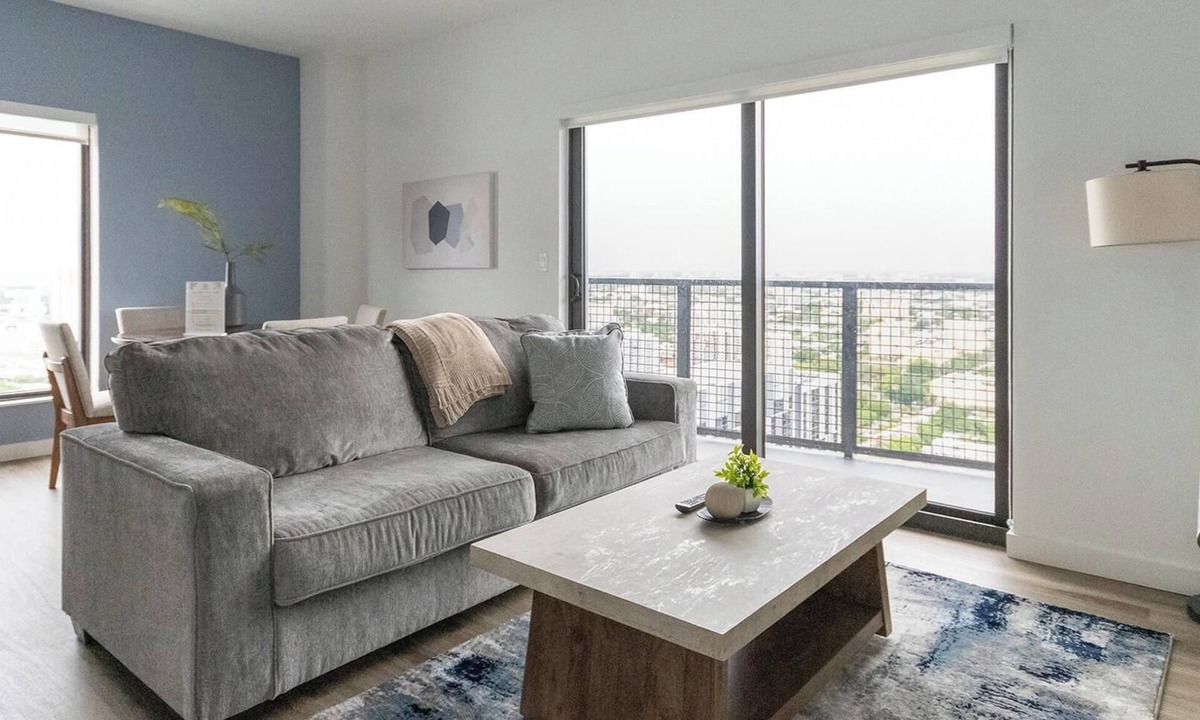 Overtown Apartment | Landing | Chic 2BD, Pool