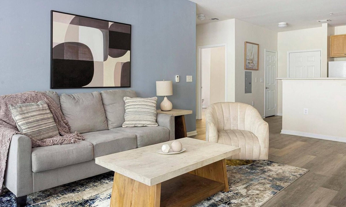 Norristown Apartment | Landing | Stylish 2BD, Pool, Clubhouse