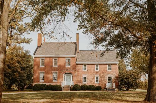 Centreville House | Lansdowne Manor