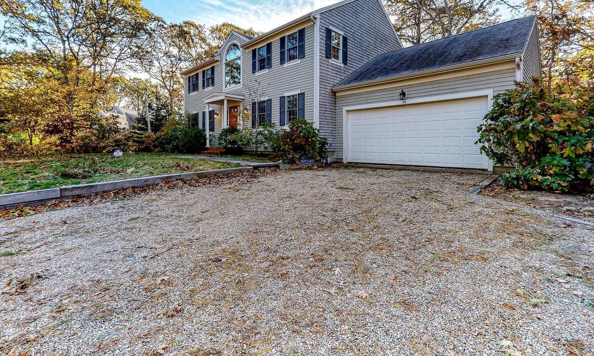 Harwich Port House | Large Updated Home Near the Beach with Deck & Grill - Perfect for a Family