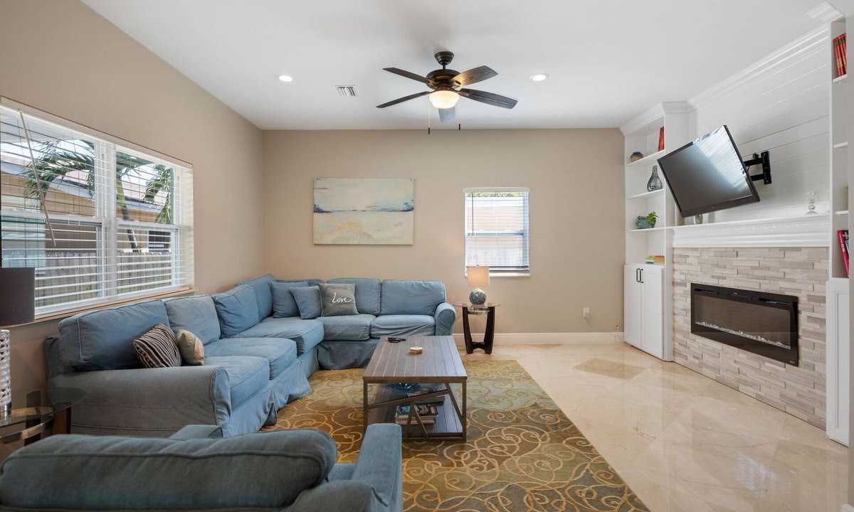 Downtown Fort Lauderdale House | Las Olas Retreat with HEATED Pool