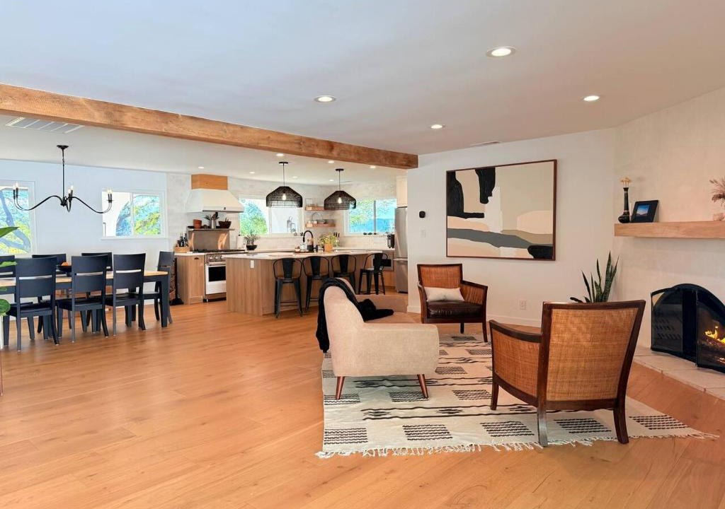 Meiners Oaks House | Lavender House and Guest House