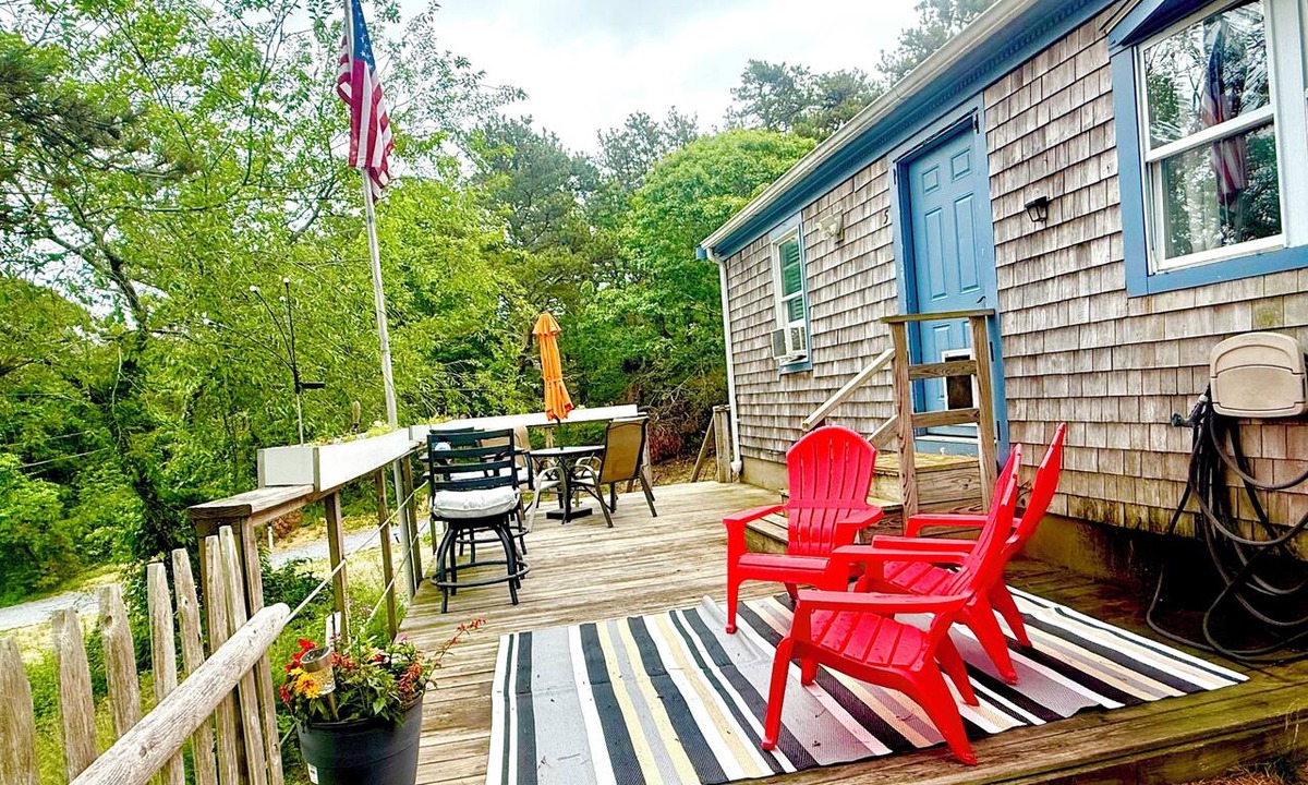 Truro House | Less than 2 miles to either Bayside or Ocean side beaches
