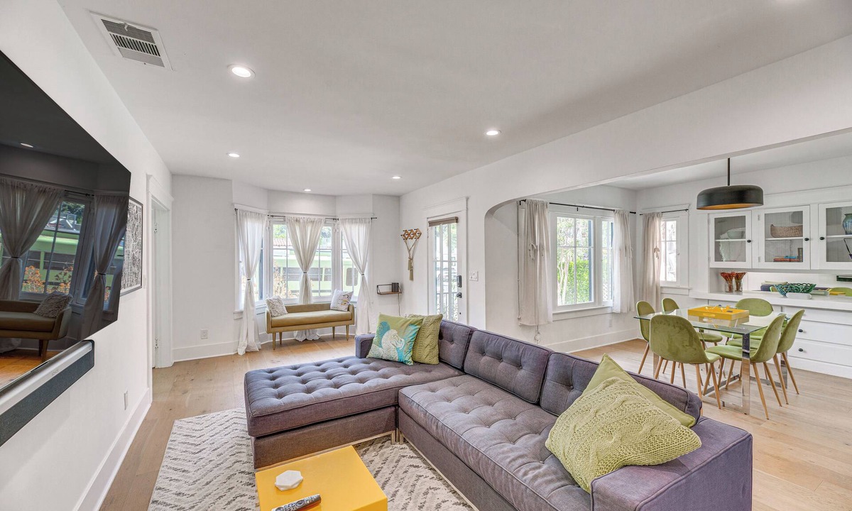 Eagle Rock House | Los Angeles Family Home w/Deck ~ 7 Mi to Downtown