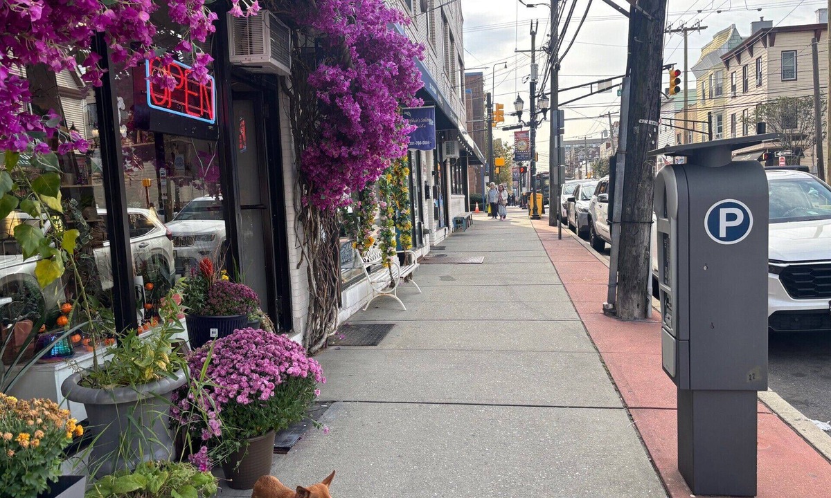 North Bergen Apartment | Lovely 3-bedroom apt Park Ave 2 freshly renovated