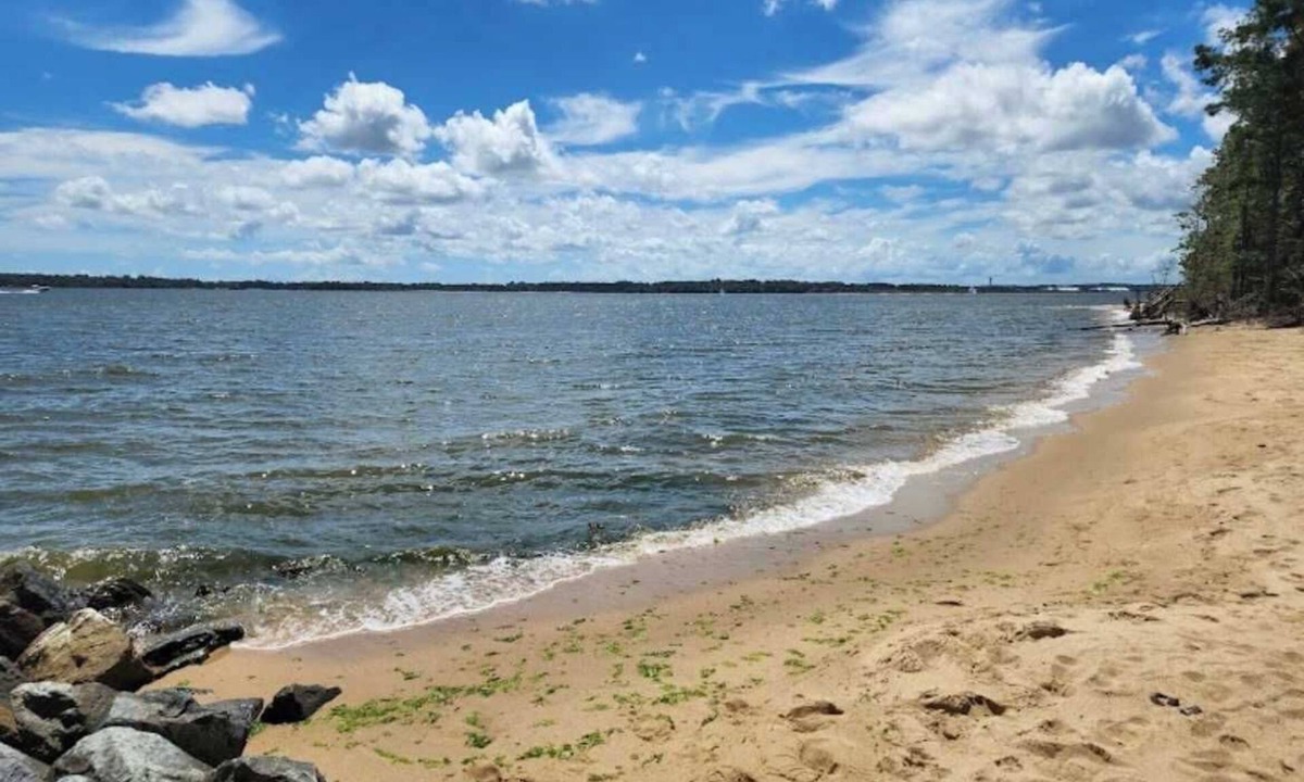 Chesapeake Ranch Estates-Drum Point Apartment | Lusby 4BD Family Home with Private Beach Access