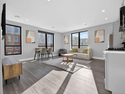 Lower Allston Apartment | Luxe 3bd Brighton