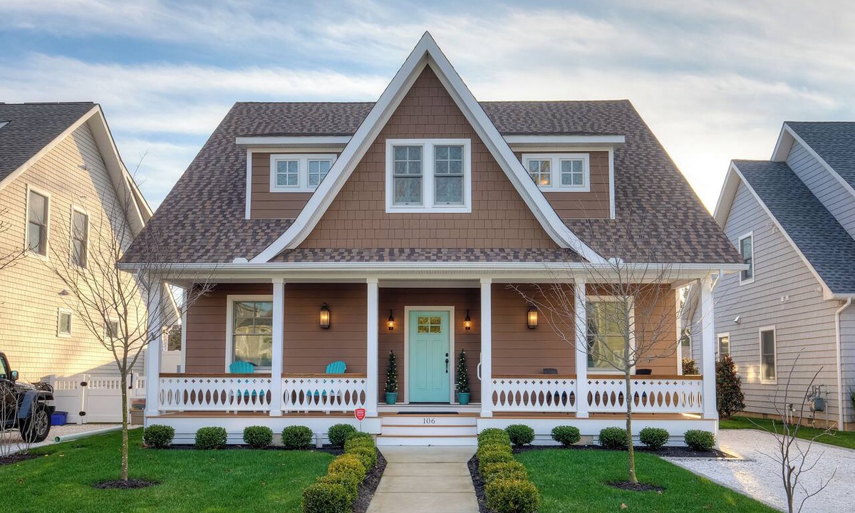 West Cape May House | Luxurious 5 BR, 4 BA house, sleeps 14, walk/bike to beach in peaceful Cape May!