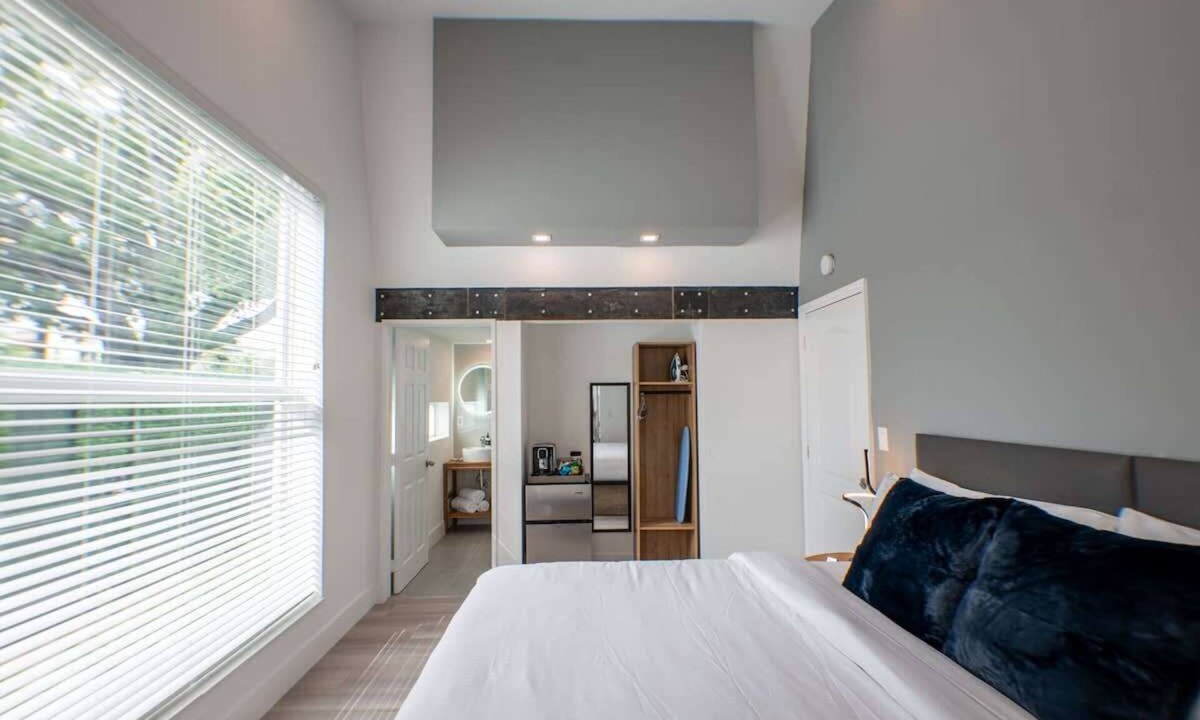 Poinciana Park Hotel | Luxurious Boutique Hotel in Fort Lauderdale