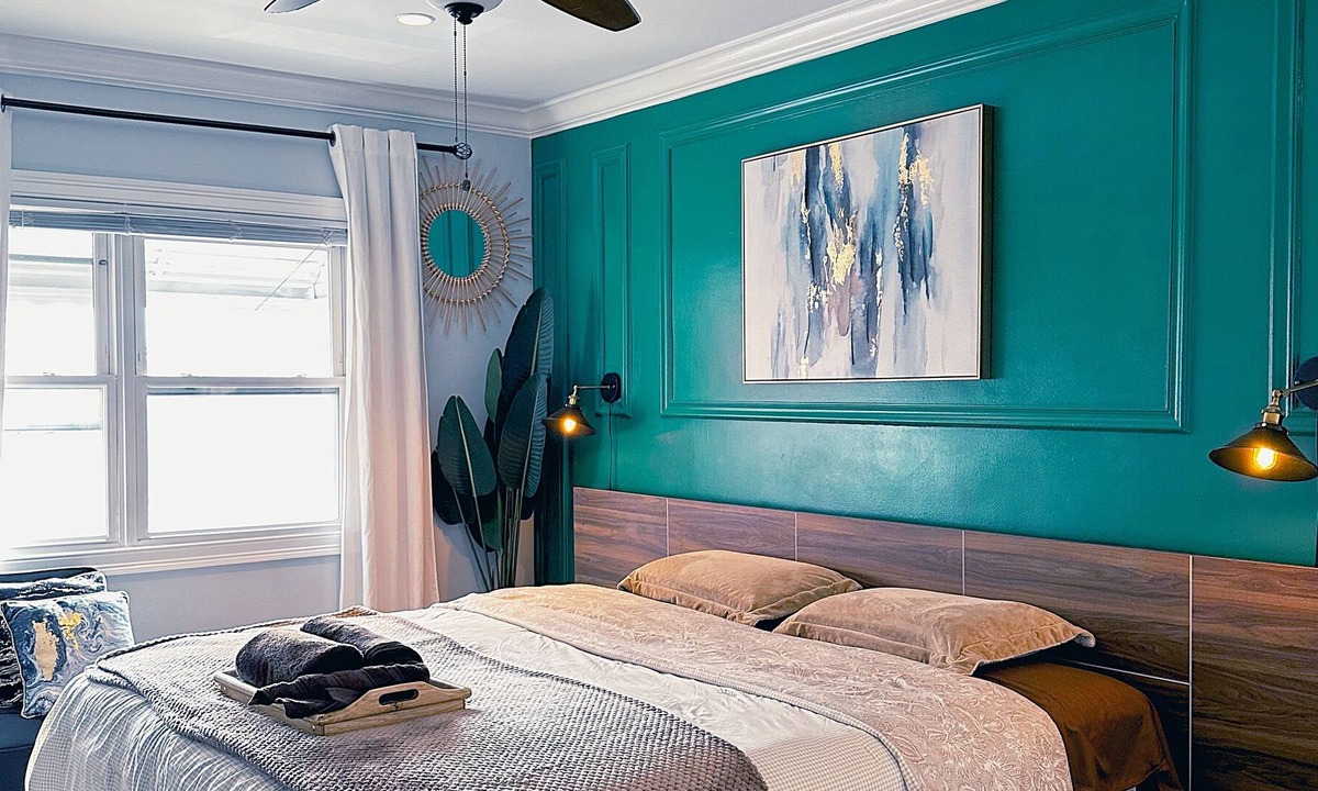 Greenville Apartment | Luxurious Newark Airport & NYC-Close 2 Beds - Perfect for a Getaway!
