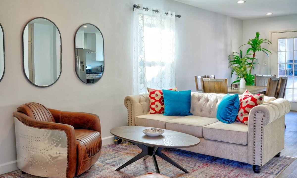 La Crescenta-Montrose House | Luxurious 3 Bedroom House w/Pool
