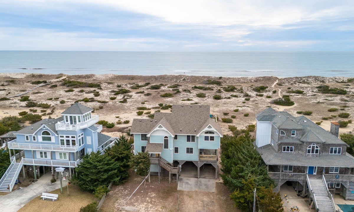 Farrow Shores House | Luxury 5 bed/5 bath oceanfront with pool, NEW hot tub & dog friendly!