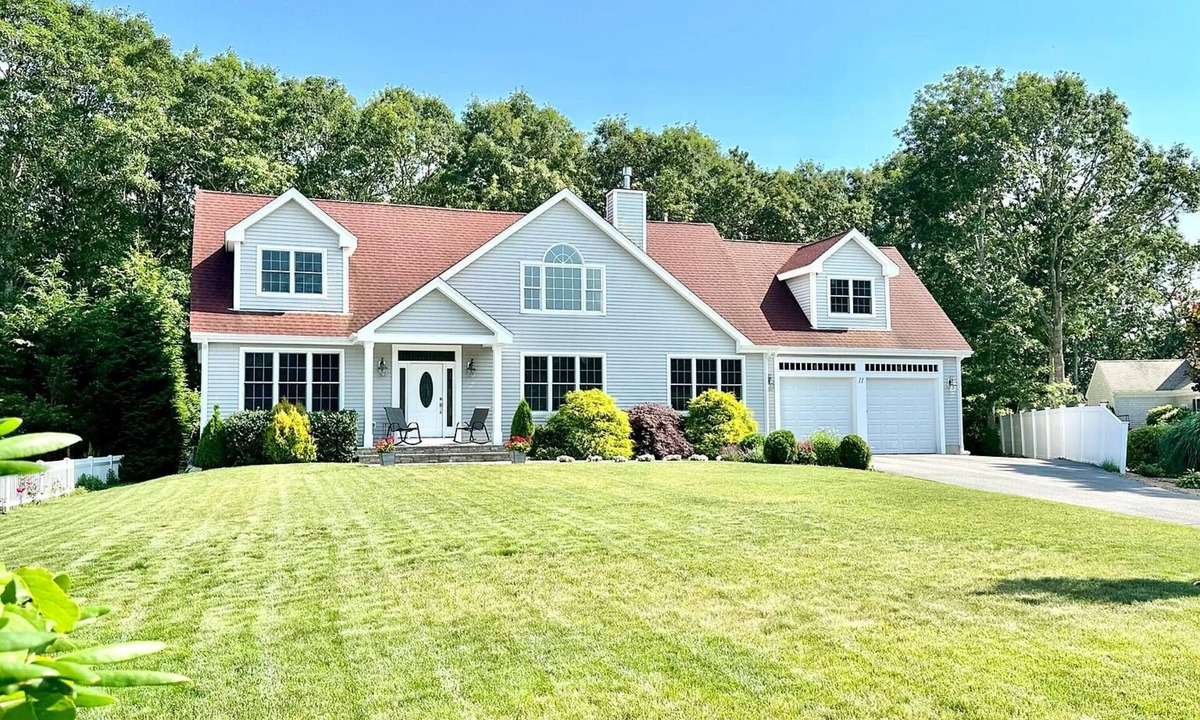 South Yarmouth House | Luxury Beach Living!