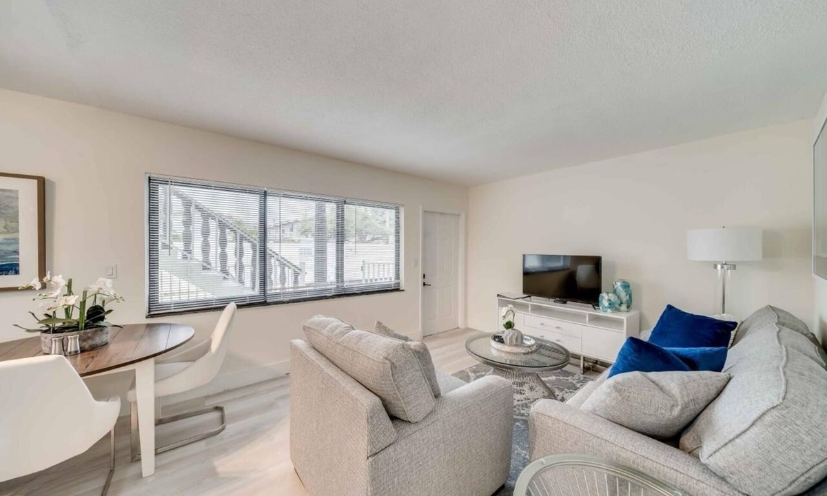 Imperial Point Apartment | Luxury beach resort for 6 ppl with pool