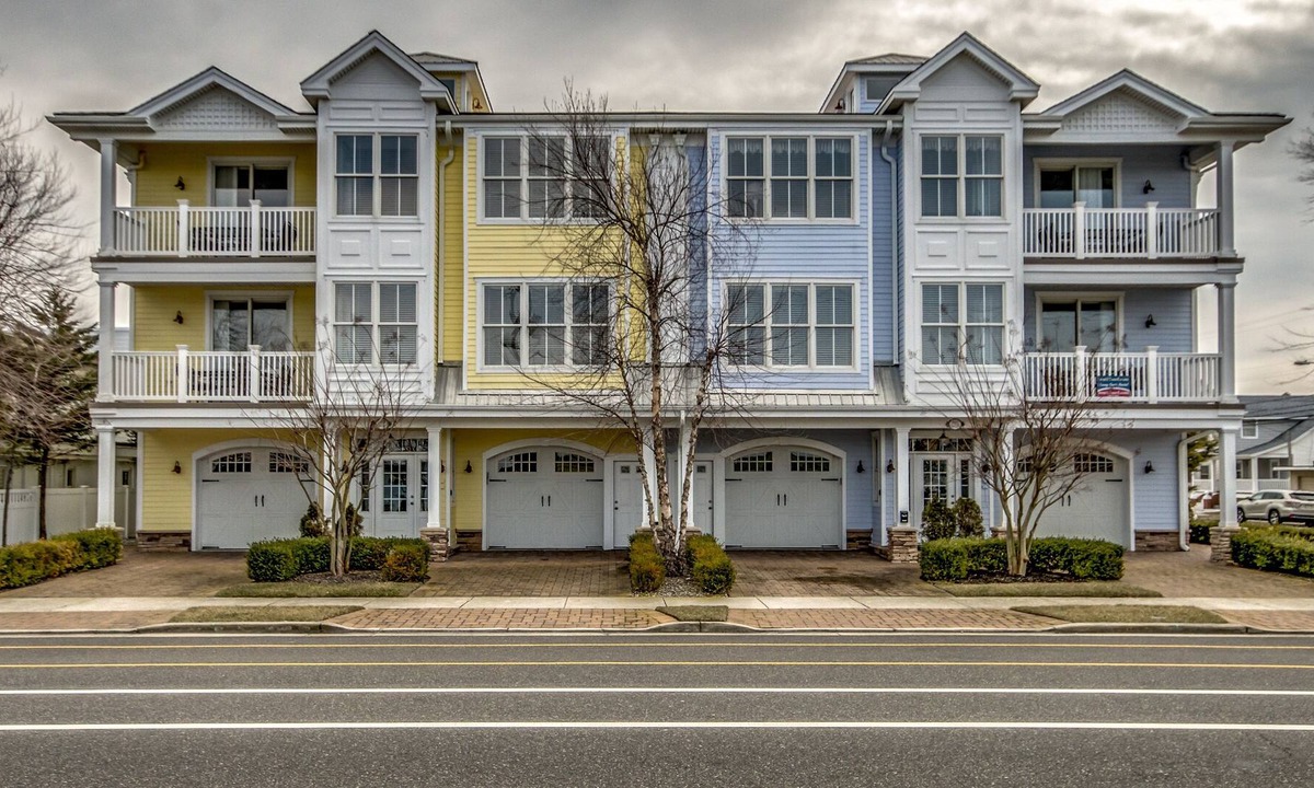 North Wildwood Condo | Luxury Condo - North Wildwood - 1 Block to BEACH - INQUIRE about DISCOUNTS