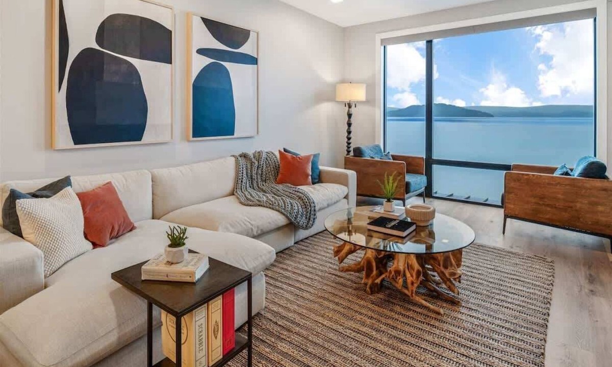 Sandpoint Condo | Luxury Condo w/Rooftop Pool, Hot Tub & Lake Views