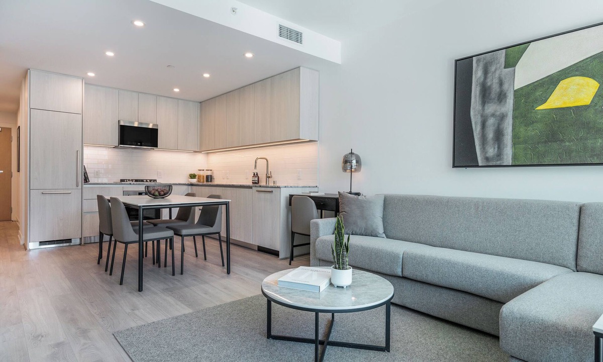 Downtown Long Beach Condo | Luxury Downtown Long Beach Suites with Resort-Style Amenities & Stunning Views!