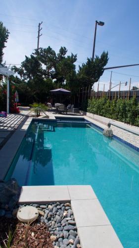 Pasadena Villa | Luxury Pool Oasis- Near Stadium, Tennis and Golf