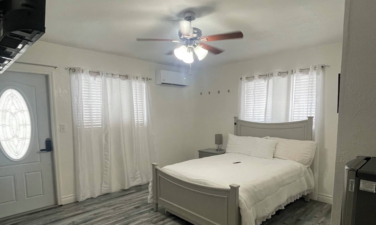 Miami Gardens Apartment | Luxury Studio with Private Entrance Near Hard Rock Stadium.