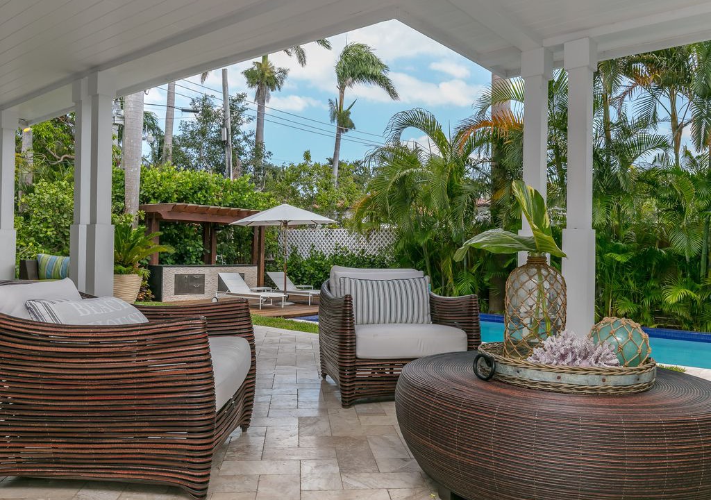 Northeast Coconut Grove Villa | Luxury Villa in Coconut Grove, two blocks from the ocean