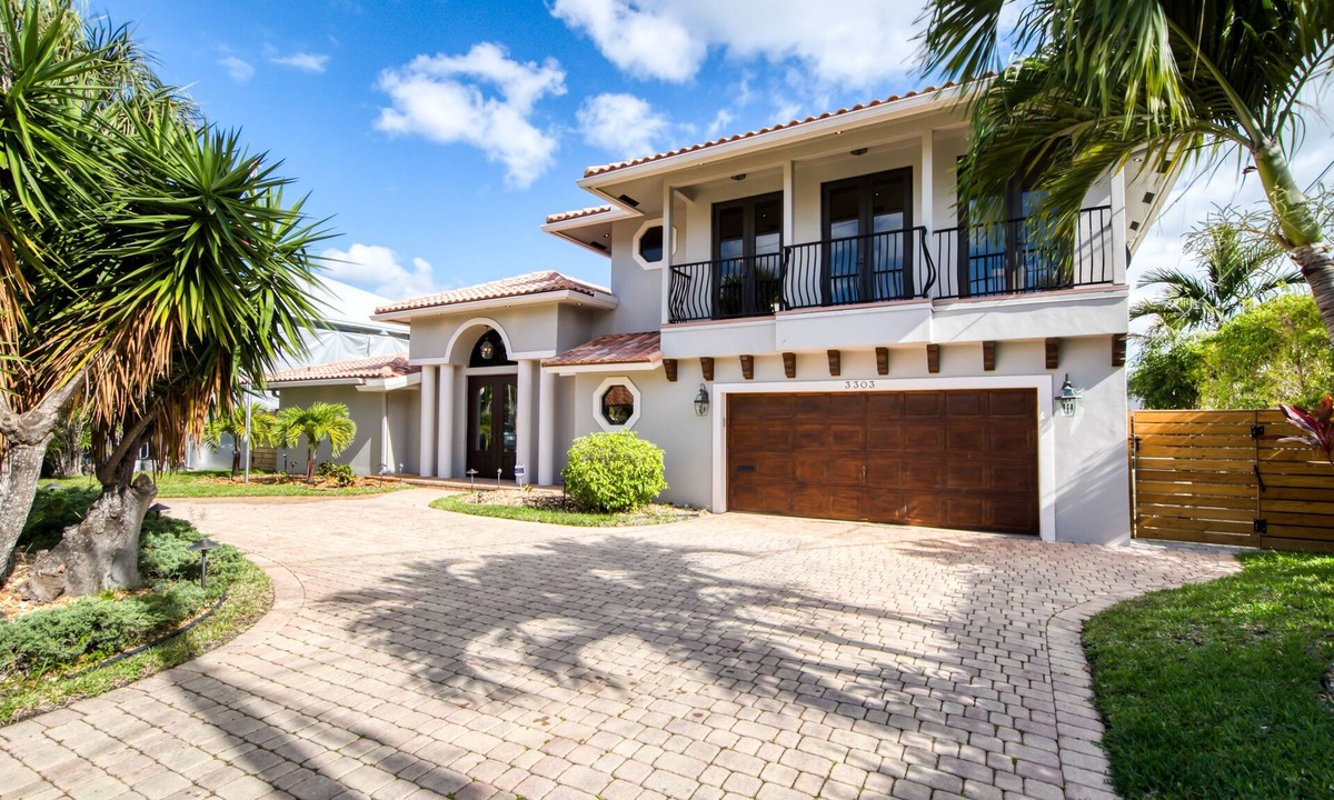 Bermuda Riviera House | Luxury, waterfront, dog-friendly home with pool, pool spa, & incredible terrace