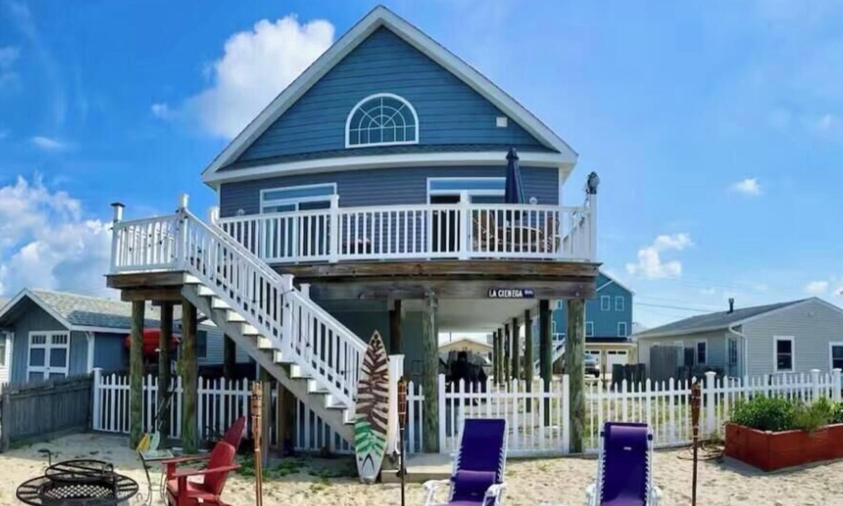 Mystic Island House | Man-Made SandyBeach Amazing Sunset Water Views.