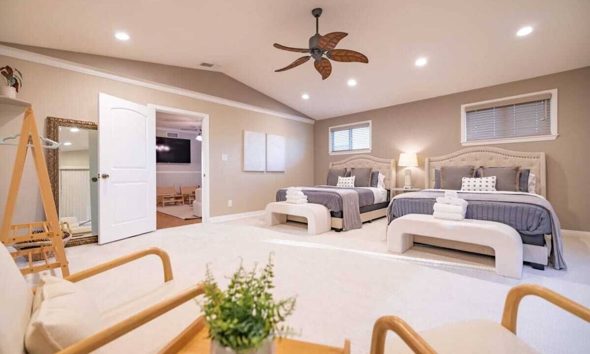 Northwest Anaheim Cottage | Marbella Lane - Charming 4BR Bungalo for Relaxing Retreat