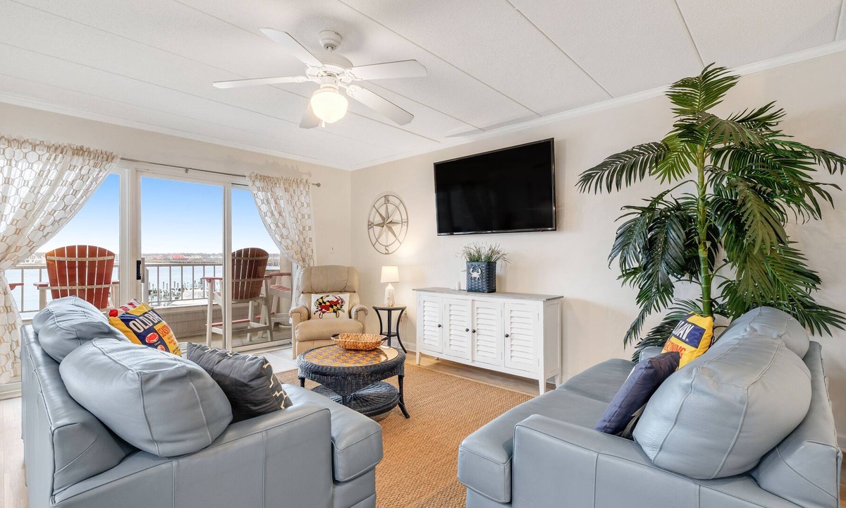 Ocean City Condo | Marlin marina-view getaway with pool & balcony - walk to pier & Jolly Roger