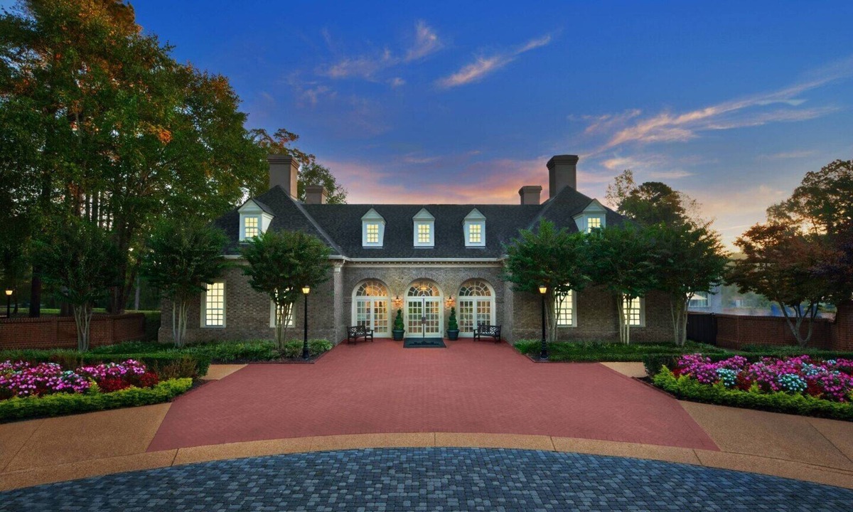 Berkeley Resort | Marriott Manor Club at Ford's Colony-Located in Historic Williamsburg, Virginia!