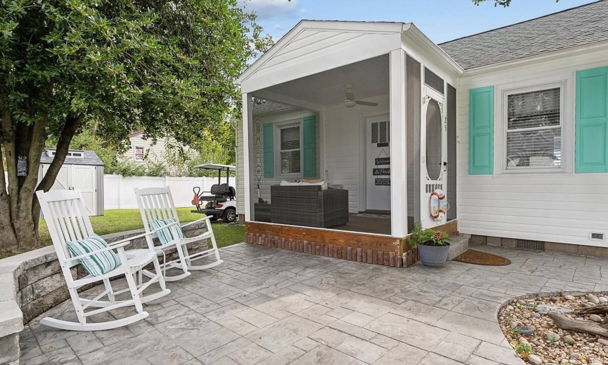 Issue Cottage | Maryland View. Charming 2-bedroom cottage, water view, walk to beach/boardwalk.