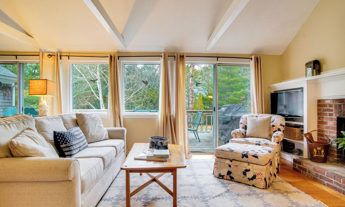 Mashpee House | Mashpee River Adventures! Serene Family Retreat