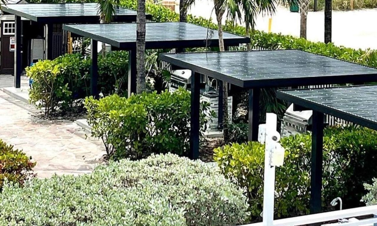 Surfside Hotel | Miami Beach 2BR | Beachfront Pool Retreat