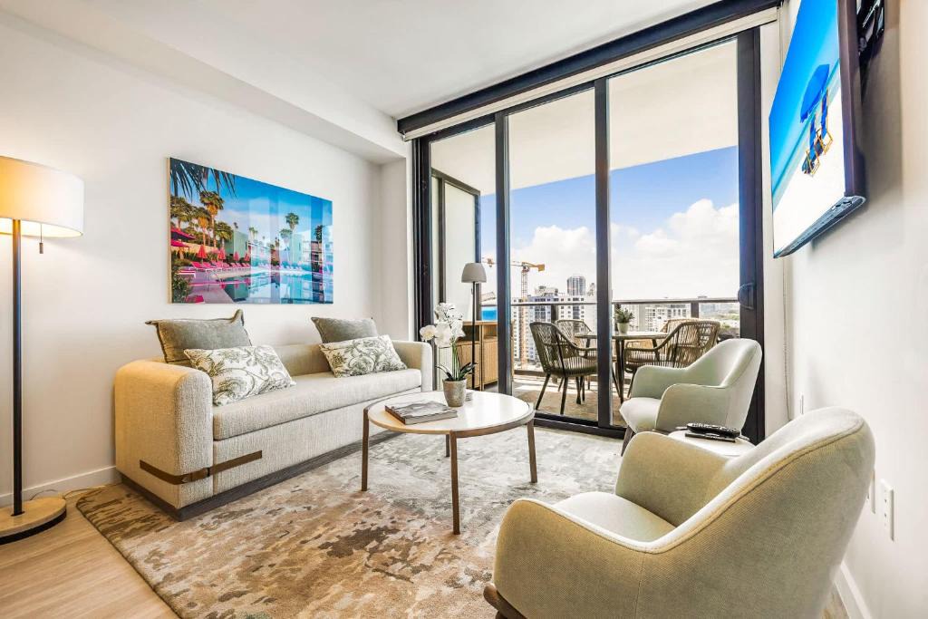 North Beach Apartment | Miami Beach Retreat Cozy 1BR Steps from the Shore