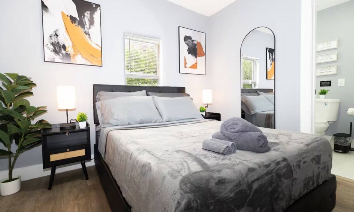 Liberty City House | MIAMI-close to downtown/Wynwood/mid-town/Brickell