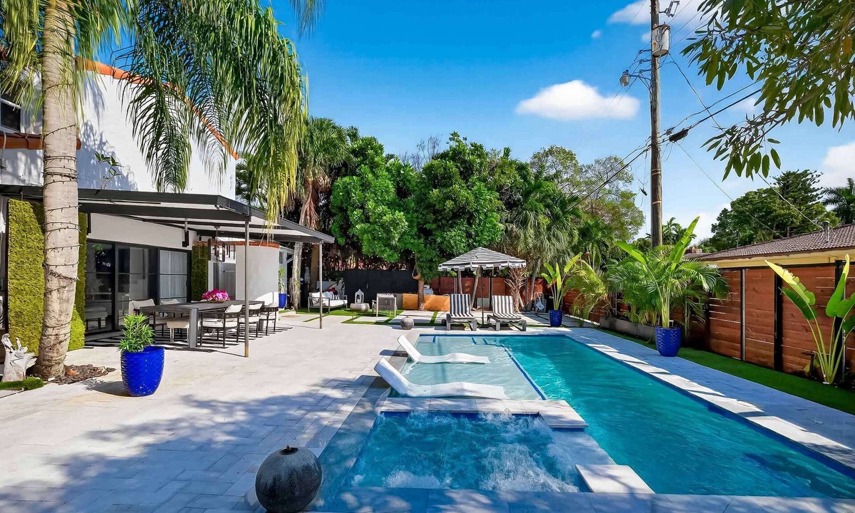 Miami Shores House | MIAMI EUROPEAN SPA LIKE HOME 10 MINUTES TO THE BEACH WALK TO GOLF COURSES
