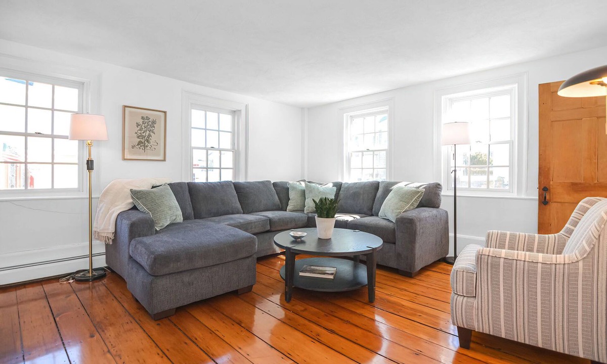Rockport House | Mill Brook House: A Colonial Original